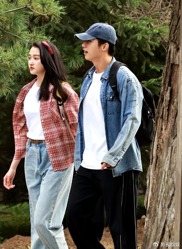 《孙千成95花顶流,腿长不输关晓彤,资源超赵露思虞书欣周也张婧仪》配图 5 《孙千成95花顶流,腿长不输关晓彤,资源超赵露思虞书欣周也张婧仪》配图 5