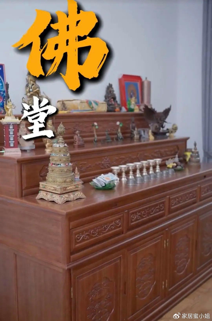 《47岁“薛佳凝”晒家居照,仅“一佛堂”就圈粉无数,那叫一个高级》配图 6 《47岁“薛佳凝”晒家居照,仅“一佛堂”就圈粉无数,那叫一个高级》配图 6