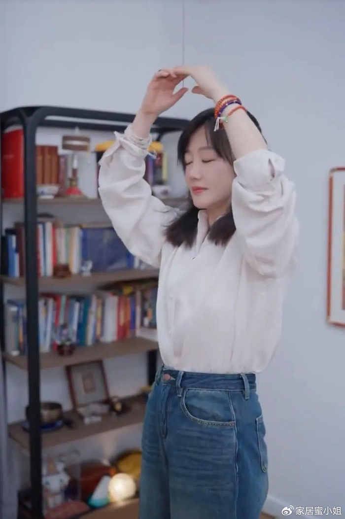 《47岁“薛佳凝”晒家居照,仅“一佛堂”就圈粉无数,那叫一个高级》配图 10 《47岁“薛佳凝”晒家居照,仅“一佛堂”就圈粉无数,那叫一个高级》配图 10