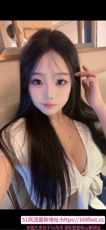 《美乳嫩妹小泡泡》配图 2