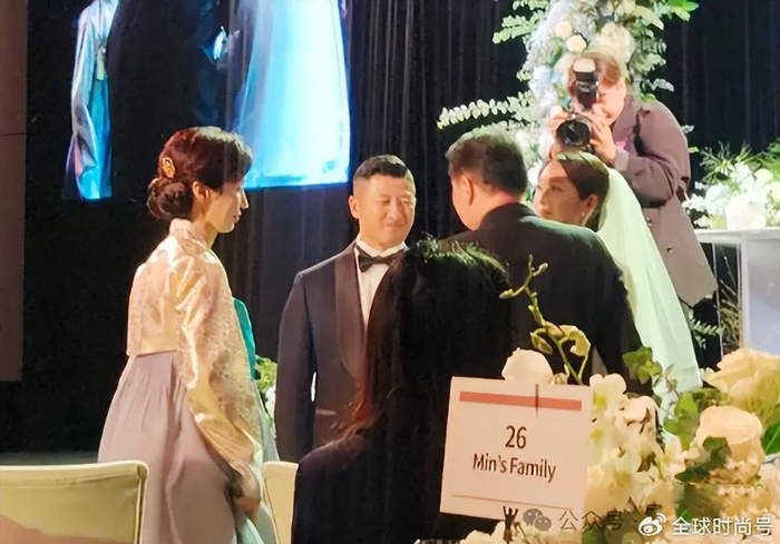 《韩国SK二公主崔敏贞,北大毕业嫁军官为妈撑腰,有钱有才父却出轨》配图 10 《韩国SK二公主崔敏贞,北大毕业嫁军官为妈撑腰,有钱有才父却出轨》配图 10
