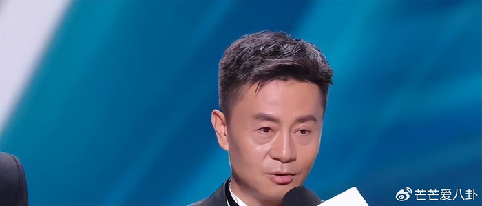 《一毕业就嫁知名大导演,26岁便儿女双全,如今36岁不拍戏当富太太》配图 9 《一毕业就嫁知名大导演,26岁便儿女双全,如今36岁不拍戏当富太太》配图 9