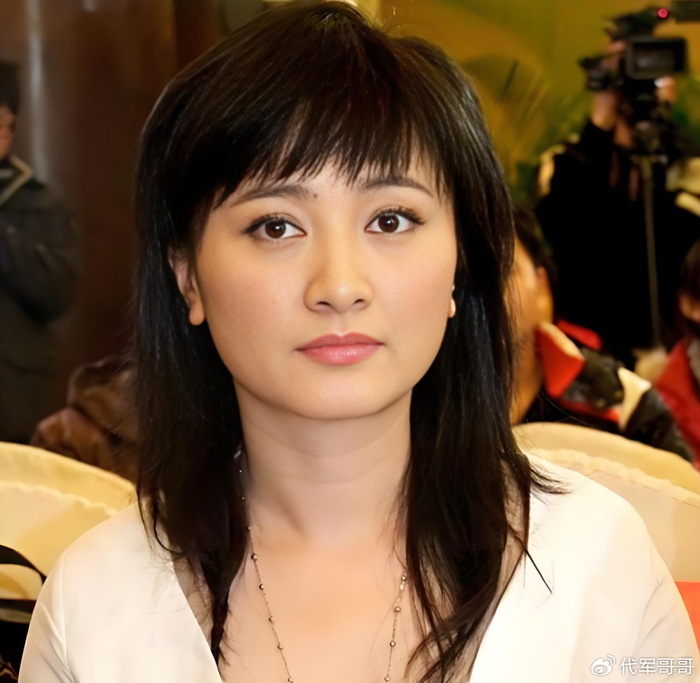 《52岁虞梦近况曝光!9岁当上童星,低调嫁圈外丈夫,婚姻生活幸福美满》配图 6 《52岁虞梦近况曝光!9岁当上童星,低调嫁圈外丈夫,婚姻生活幸福美满》配图 6