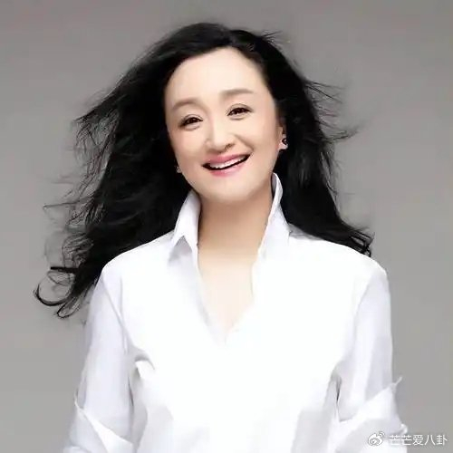 《老戏骨杨昆:因4.5万物业费被告,无儿无女每月工资仅有2500元》配图 14 《老戏骨杨昆:因4.5万物业费被告,无儿无女每月工资仅有2500元》配图 14
