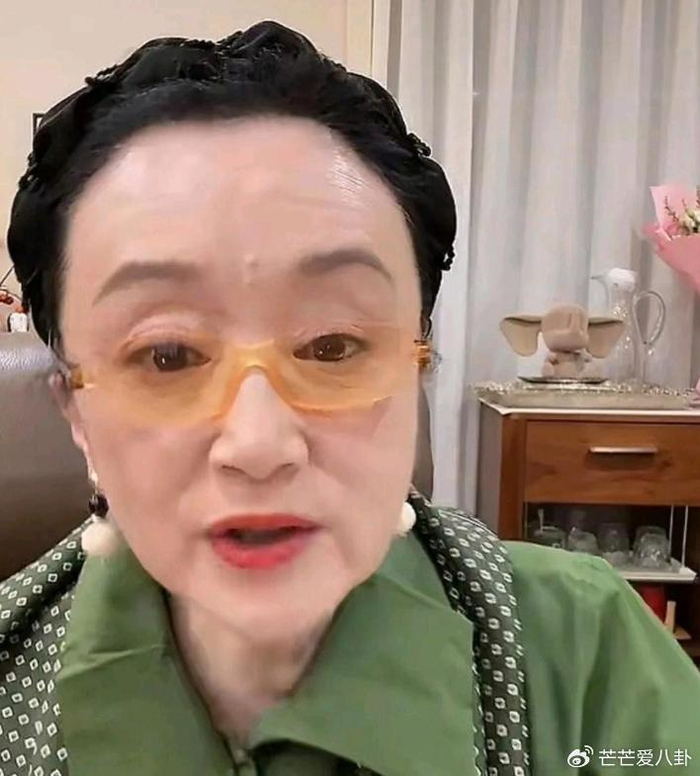 《老戏骨杨昆:因4.5万物业费被告,无儿无女每月工资仅有2500元》配图 26 《老戏骨杨昆:因4.5万物业费被告,无儿无女每月工资仅有2500元》配图 26