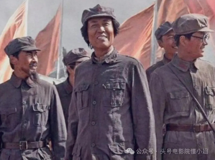 《于和伟首演毛泽东,能超越唐国强吗?减重15斤,领衔央视年度大戏》配图 29 《于和伟首演毛泽东,能超越唐国强吗?减重15斤,领衔央视年度大戏》配图 29