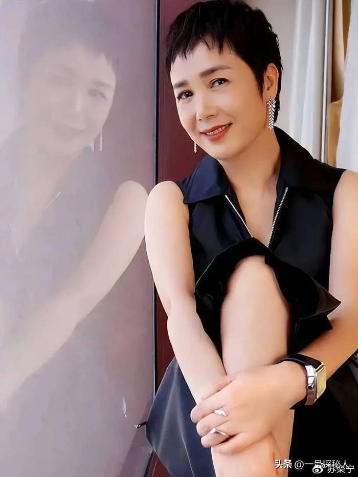 《结婚 32 年后，蒋雯丽夫妇如今怎样》配图 19