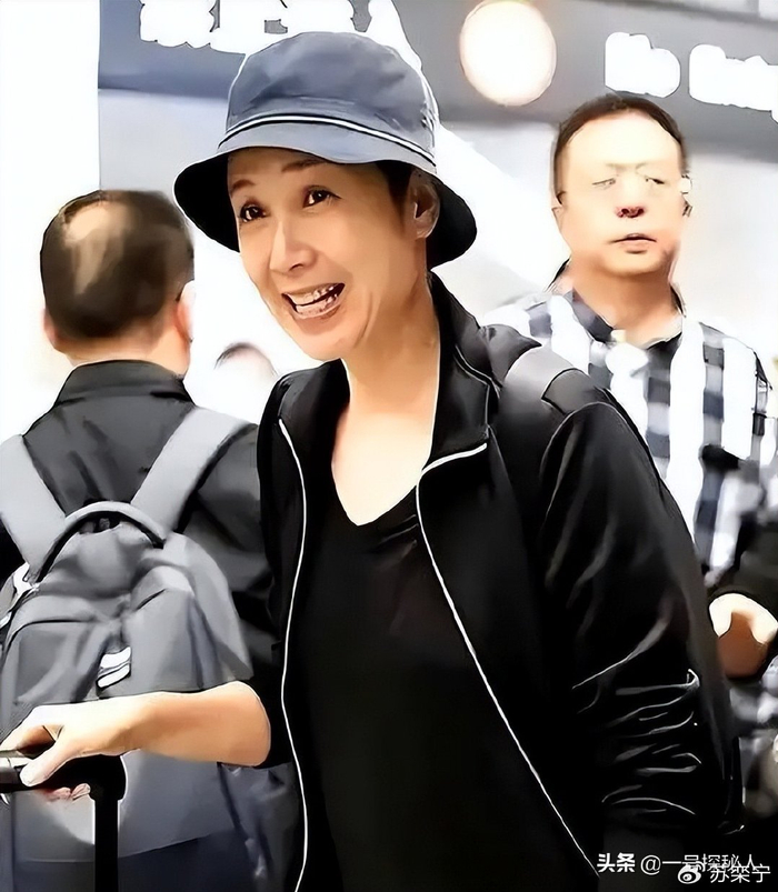 《结婚 32 年后，蒋雯丽夫妇如今怎样》配图 26