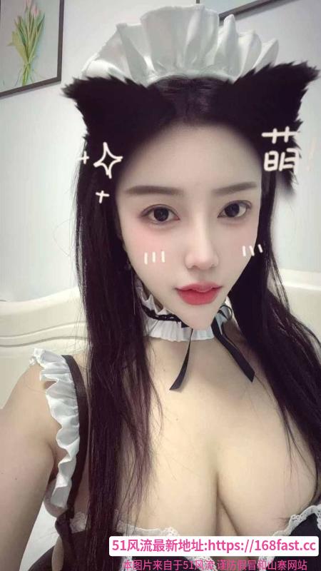 《白皙大胸希雅老师》配图 1 《白皙大胸希雅老师》配图 1