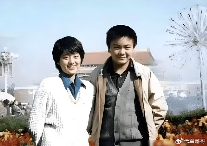 《60岁洪剑涛近况曝光！娶大2岁演员冉志娟生一子，如今成宠妻狂魔》配图 2