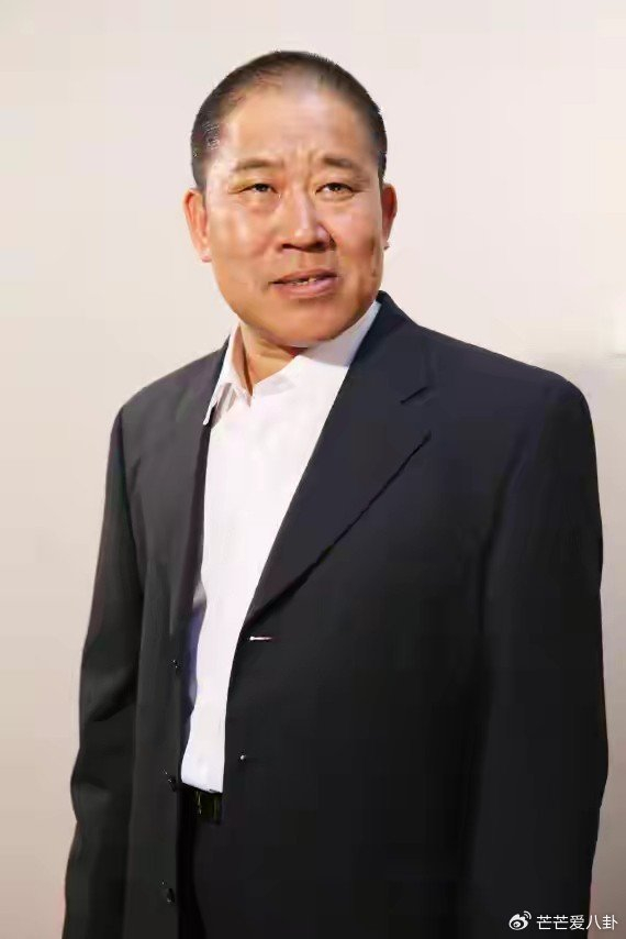 《被长相耽误的好演员杜旭东,戏里招人恨,戏外护女无数人称赞》配图 2 《被长相耽误的好演员杜旭东,戏里招人恨,戏外护女无数人称赞》配图 2