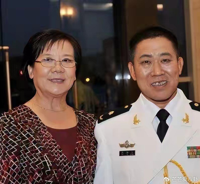《被长相耽误的好演员杜旭东,戏里招人恨,戏外护女无数人称赞》配图 19 《被长相耽误的好演员杜旭东,戏里招人恨,戏外护女无数人称赞》配图 19