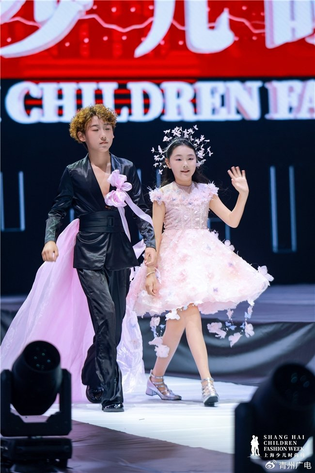 《SS2027童博会·上海少儿时尚周全球至尊星耀大使(宝哥)刘虔慈》配图 3 《SS2027童博会·上海少儿时尚周全球至尊星耀大使(宝哥)刘虔慈》配图 3