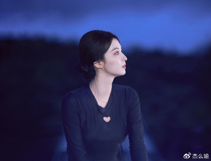 《王楚然的争议，看似是在保护她，实则只会毁了她》配图 17