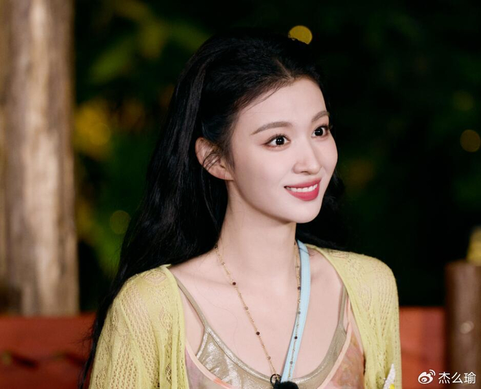 《王楚然的争议，看似是在保护她，实则只会毁了她》配图 21