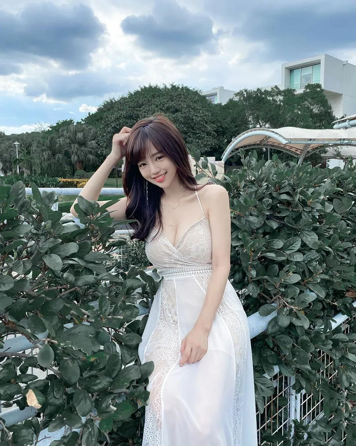 《可纯可欲娃娃脸！158cm童颜配34E沙漏，琵琶女神的反差美学暴击！》配图 6