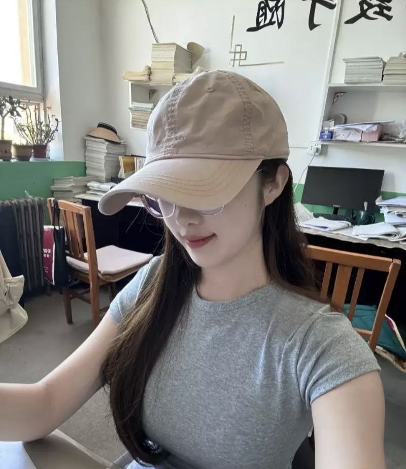 《极品人妻少妇蒋聘婷还是个老师,平日一副高冷的样子回到家就发骚勾引老公操自己》配图 3 《极品人妻少妇蒋聘婷还是个老师,平日一副高冷的样子回到家就发骚勾引老公操自己》配图 3