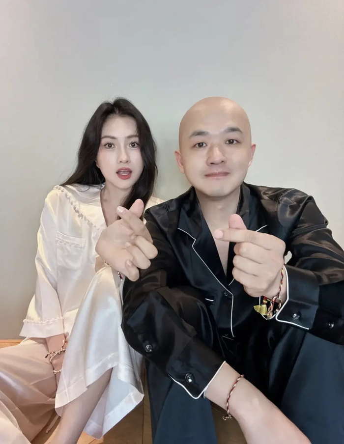 《曝包贝尔出轨后，大家等来的不是包贝尔的否认，而是说这不算嫖娼》配图 4
