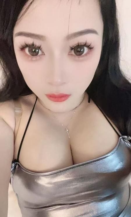 《波霸菜姐姐》配图 2 《波霸菜姐姐》配图 2