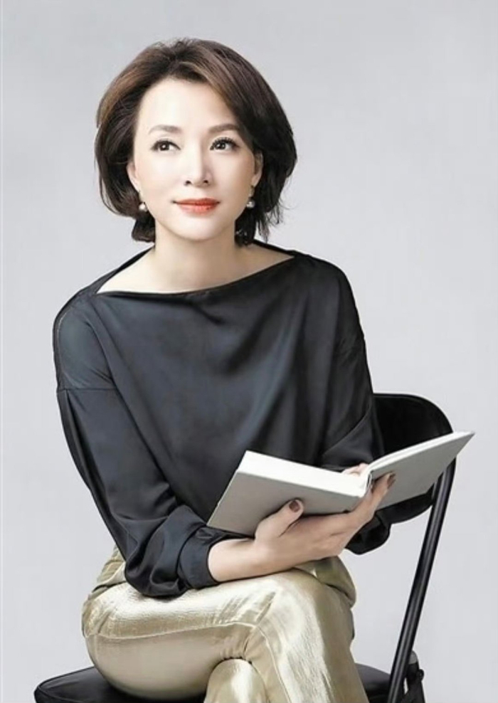 《主持人董卿被造黄谣,大量“拼接视频”被传播,评论区不堪入目》配图 5 《主持人董卿被造黄谣,大量“拼接视频”被传播,评论区不堪入目》配图 5