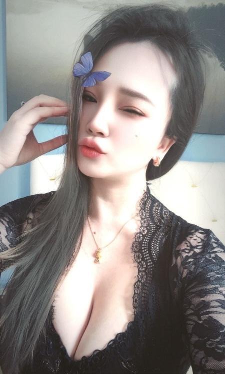 《徐汇大奶巨乳佳慧》配图 1 《徐汇大奶巨乳佳慧》配图 1