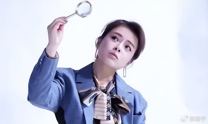 《主持人陈辰:和歌唱家余笛儿女双全,46岁官宣新身份》配图 7 《主持人陈辰:和歌唱家余笛儿女双全,46岁官宣新身份》配图 7