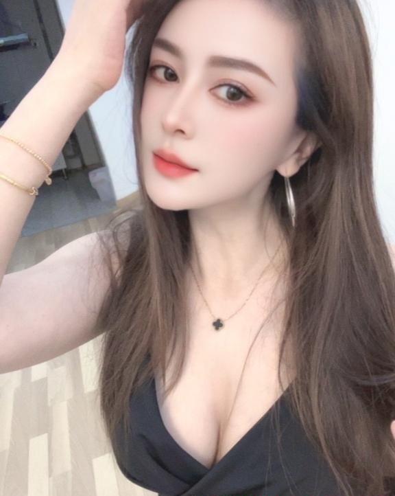 《昆山性感御姐》配图 3 《昆山性感御姐》配图 3