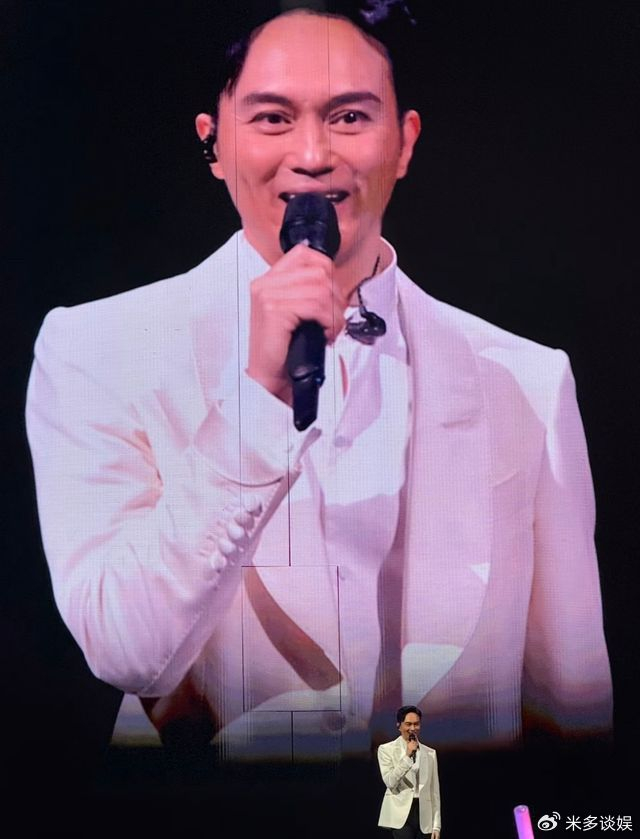 《张智霖广州演唱会,19岁儿子担任吉他手,身高185颜值超越爸爸》配图 3 《张智霖广州演唱会,19岁儿子担任吉他手,身高185颜值超越爸爸》配图 3