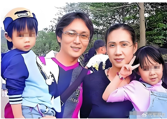 《赵擎:从孤儿到实力派演员,却被妻子卷跑财产,6个孩子都非亲生》配图 5 《赵擎:从孤儿到实力派演员,却被妻子卷跑财产,6个孩子都非亲生》配图 5