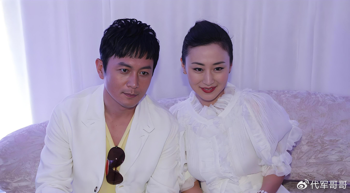 《赵擎:从孤儿到实力派演员,却被妻子卷跑财产,6个孩子都非亲生》配图 6 《赵擎:从孤儿到实力派演员,却被妻子卷跑财产,6个孩子都非亲生》配图 6