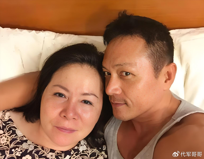 《赵擎:从孤儿到实力派演员,却被妻子卷跑财产,6个孩子都非亲生》配图 7 《赵擎:从孤儿到实力派演员,却被妻子卷跑财产,6个孩子都非亲生》配图 7