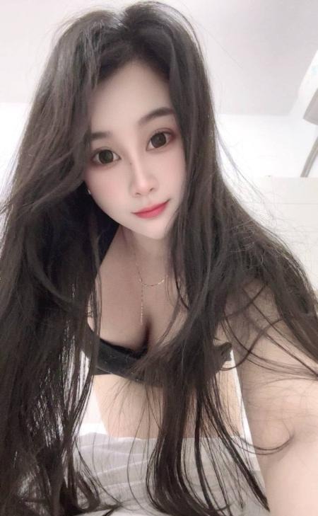 《白云大奶梅子老师》配图 1 《白云大奶梅子老师》配图 1
