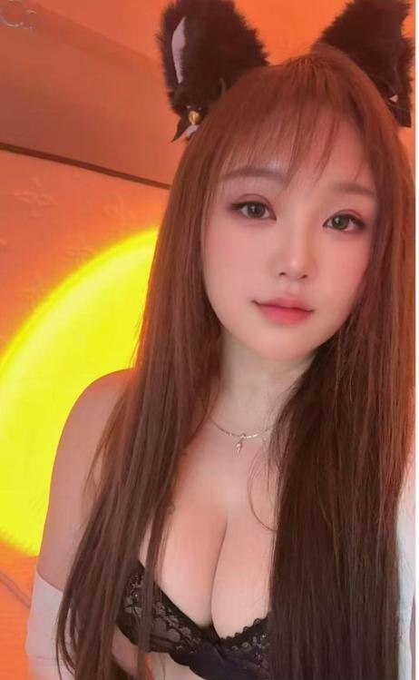 《肤白貌美小甜甜》配图 2 《肤白貌美小甜甜》配图 2