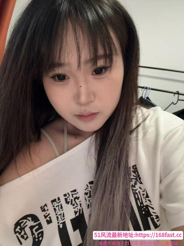 《铁西婴儿肥小妖精》配图 4 《铁西婴儿肥小妖精》配图 4
