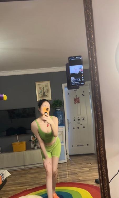 《普陀特骚的双飞姐妹花》配图 4