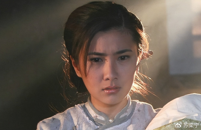 《当年她因败坏印小天而走红,得以嫁给大导演,多年过去现状如何?》配图 8 《当年她因败坏印小天而走红,得以嫁给大导演,多年过去现状如何?》配图 8