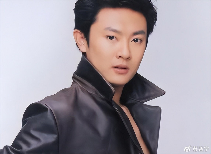 《当年她因败坏印小天而走红,得以嫁给大导演,多年过去现状如何?》配图 16 《当年她因败坏印小天而走红,得以嫁给大导演,多年过去现状如何?》配图 16