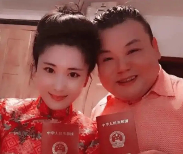 《50岁刘刚近况曝光!曾娶美妻方蓓蓓育两子,离婚10年依旧孤身一人》配图 3 《50岁刘刚近况曝光!曾娶美妻方蓓蓓育两子,离婚10年依旧孤身一人》配图 3