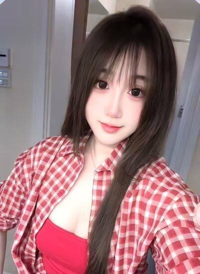 《白嫩性感美女凡凡》配图 4 《白嫩性感美女凡凡》配图 4