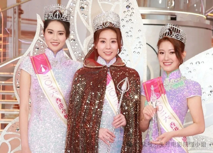 《2026香港小姐选出,无人在意!霍启刚拒当评委,早已不是豪门的菜》配图 1 《2026香港小姐选出,无人在意!霍启刚拒当评委,早已不是豪门的菜》配图 1