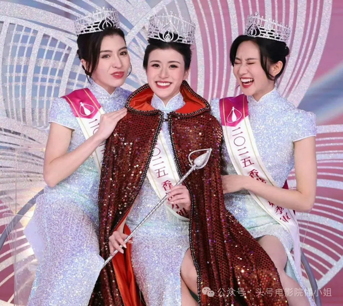 《2026香港小姐选出,无人在意!霍启刚拒当评委,早已不是豪门的菜》配图 29 《2026香港小姐选出,无人在意!霍启刚拒当评委,早已不是豪门的菜》配图 29