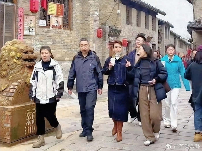 《47岁张蕾现状: 把父母接北京孝敬, 实现经济自由, 陪老人旅游很自在》配图 14 《47岁张蕾现状: 把父母接北京孝敬, 实现经济自由, 陪老人旅游很自在》配图 14