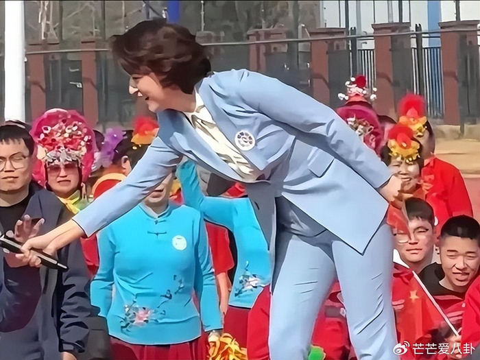 《47岁张蕾现状: 把父母接北京孝敬, 实现经济自由, 陪老人旅游很自在》配图 18 《47岁张蕾现状: 把父母接北京孝敬, 实现经济自由, 陪老人旅游很自在》配图 18