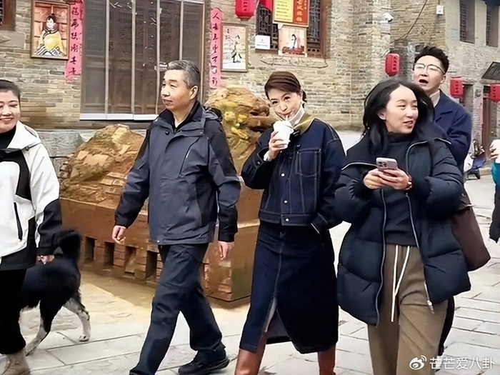 《47岁张蕾现状: 把父母接北京孝敬, 实现经济自由, 陪老人旅游很自在》配图 23 《47岁张蕾现状: 把父母接北京孝敬, 实现经济自由, 陪老人旅游很自在》配图 23