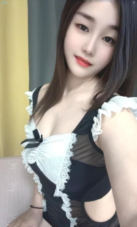 《技术型黑丝骚妇》配图 4 《技术型黑丝骚妇》配图 4