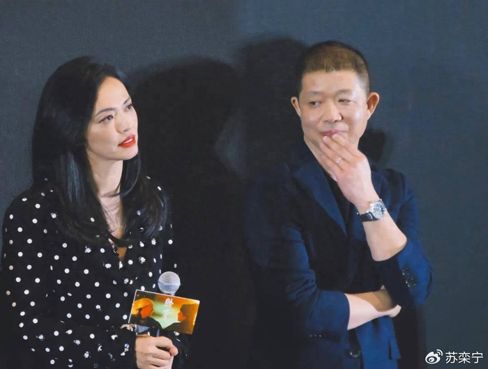 《姚晨官宣离婚不到24小时,唐一菲当年那口气终于顺了》配图 1 《姚晨官宣离婚不到24小时,唐一菲当年那口气终于顺了》配图 1