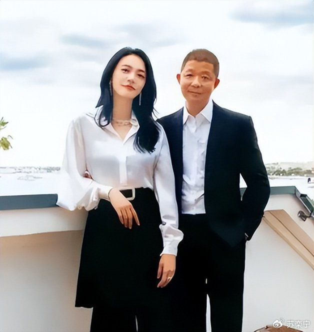 《姚晨官宣离婚不到24小时,唐一菲当年那口气终于顺了》配图 7 《姚晨官宣离婚不到24小时,唐一菲当年那口气终于顺了》配图 7