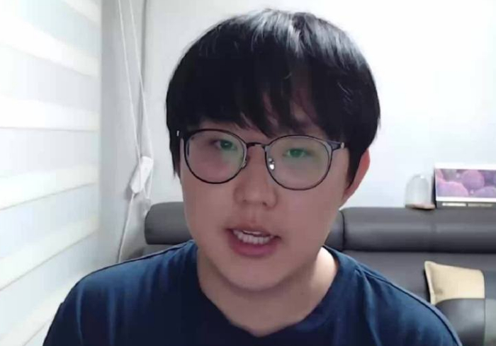 《Imp时隔数月突然回归,直播回应炒股传言,直言自己根本没买》配图 2 《Imp时隔数月突然回归,直播回应炒股传言,直言自己根本没买》配图 2