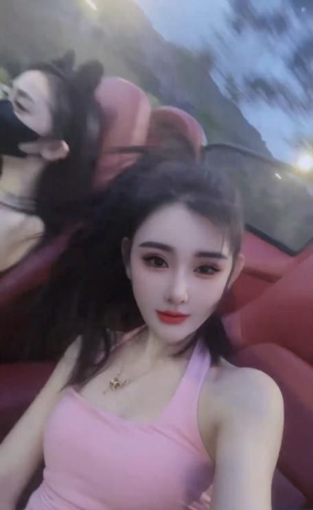 《颜值姐姐苏小小》配图 4