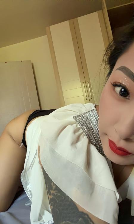 《居家服务型小骚妇》配图 2 《居家服务型小骚妇》配图 2